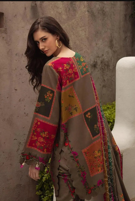 3 Pcs Women's Unstitched Printed Suit