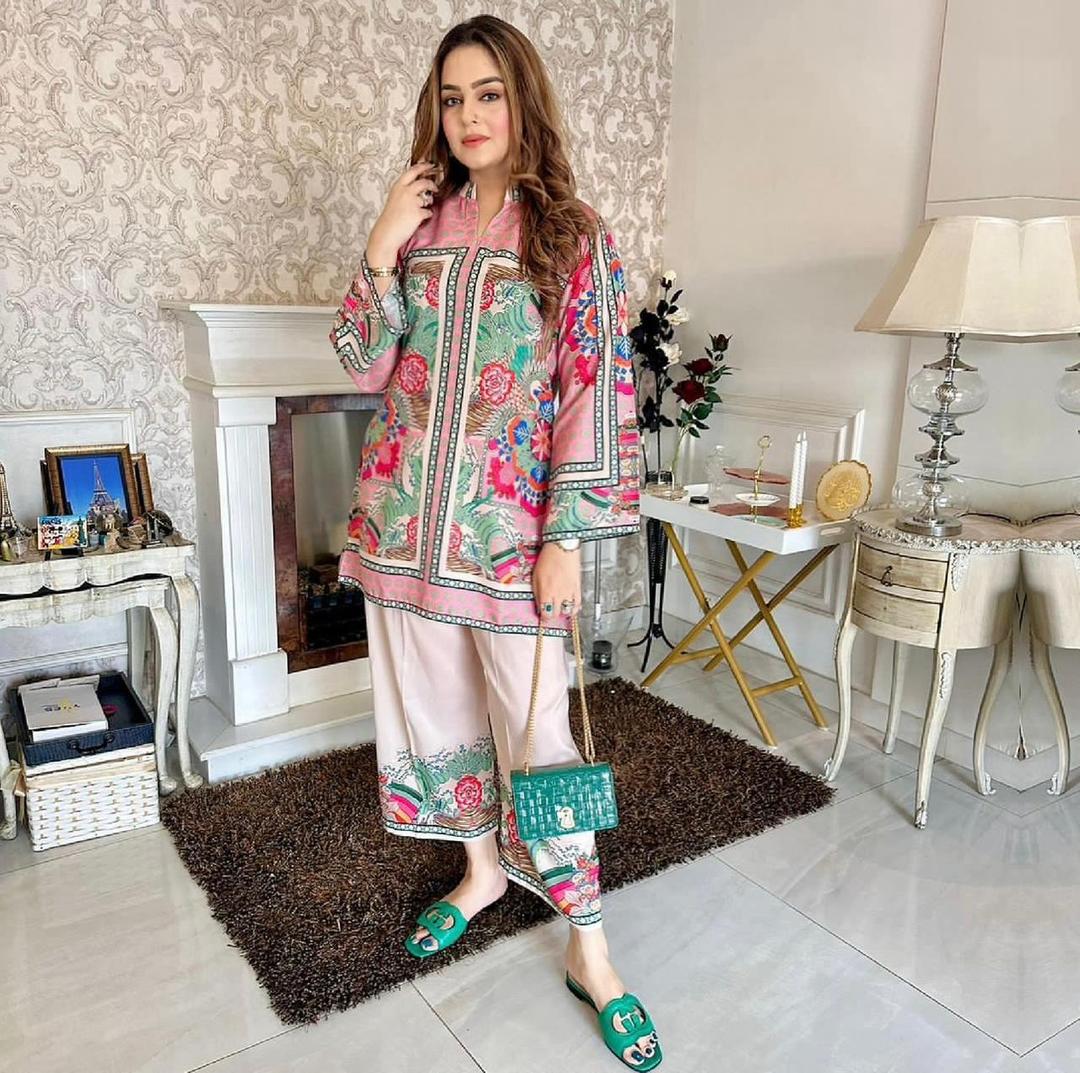 Multicolor Printed Khaddar Suit Women Ban Collar Medium
